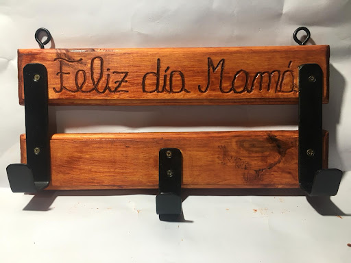 Artesanias Hierro y Madera